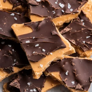 10 Minute Peanut Butter Chocolate Greek Yogurt Bark
