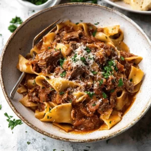 Sunday Slow Cooker Beef Ragu