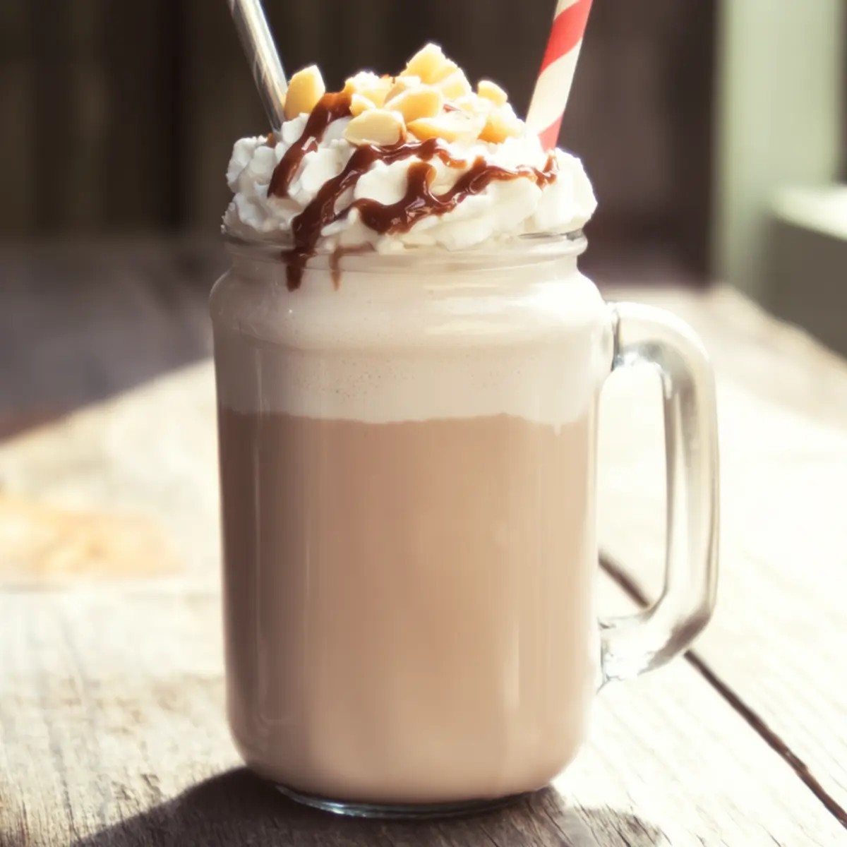 Creamy Macadamia Cloud Frappé Recipe with White Chocolate Delight